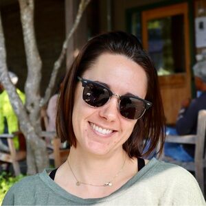 Meet your Posher, Emma